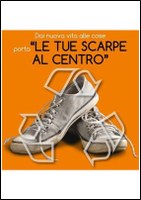 le tue scarpe al centro.jpg